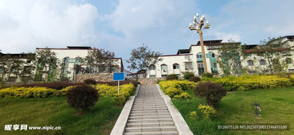 美丽户外园林景观步道