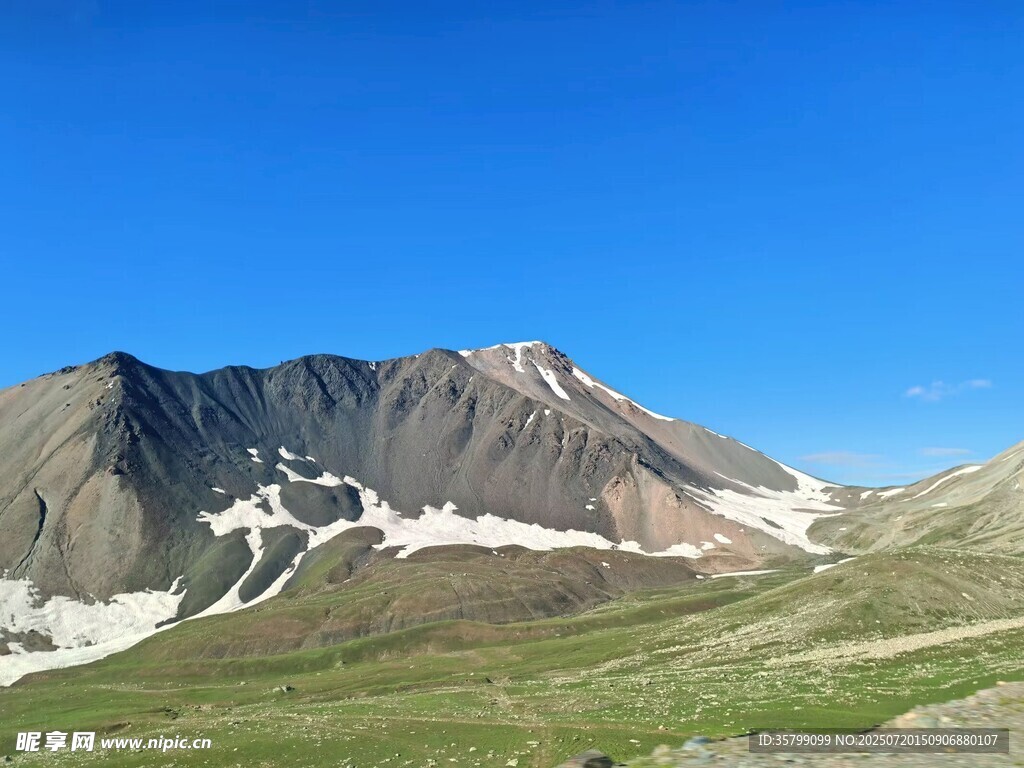 壮丽雪山风光