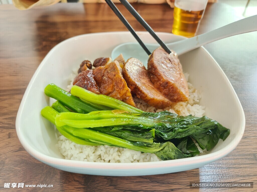 酱鸭饭  叉烧  快餐