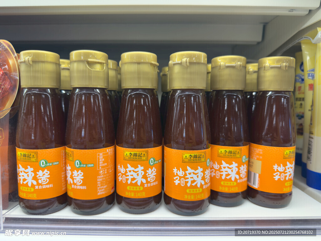 超市里的辣酱