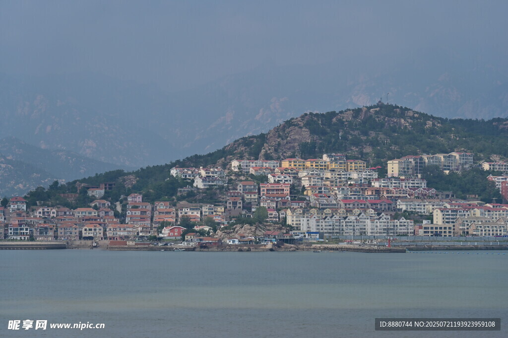 海滨山城风光 大海 湖泊