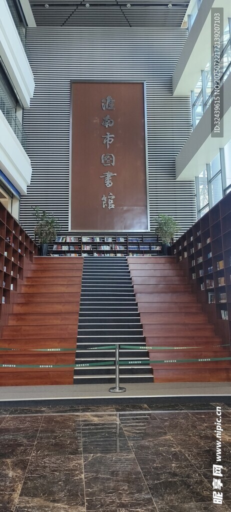宏伟室内阶梯建筑景观