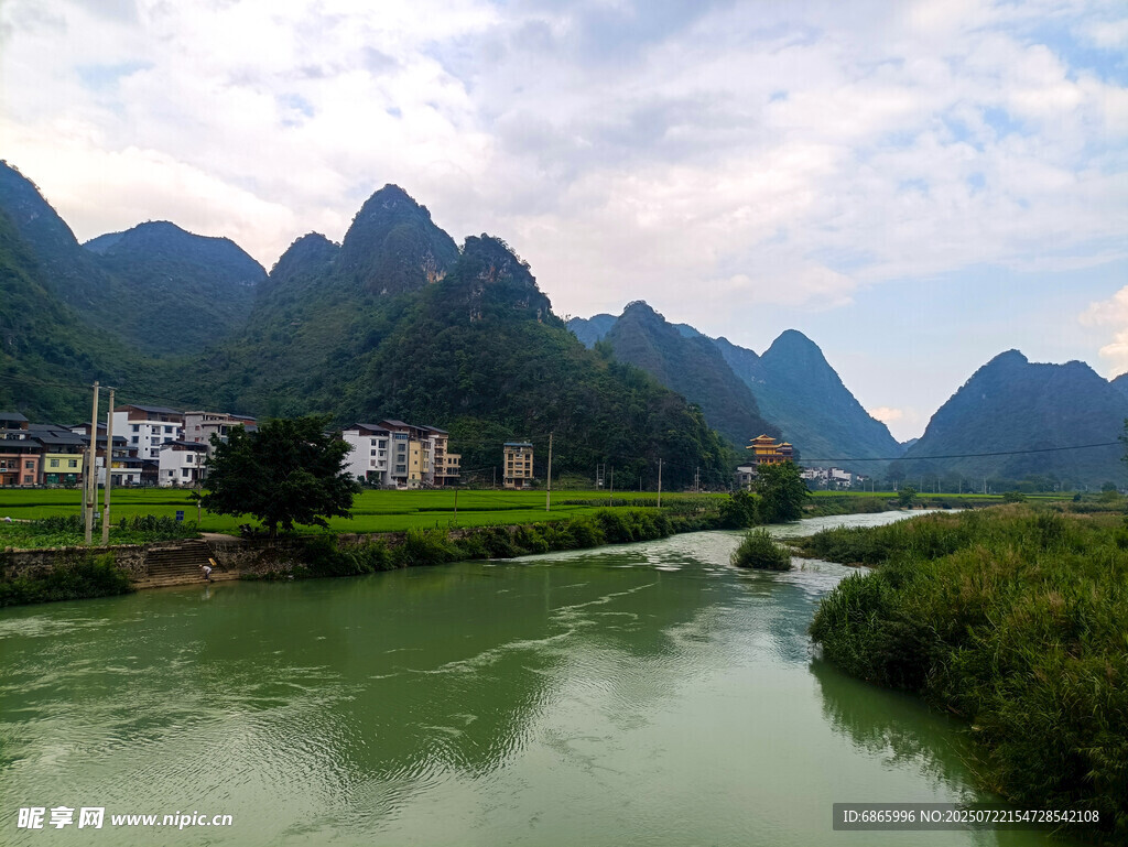山水美景如画