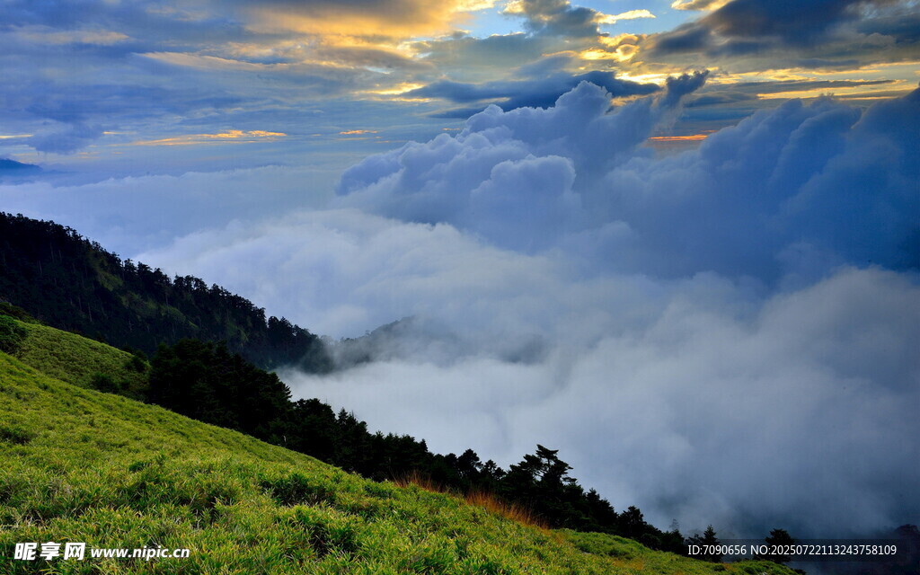 山间云海美景