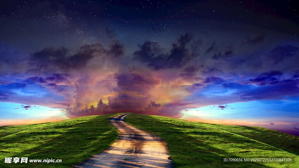 梦幻田野间的蜿蜒小路
