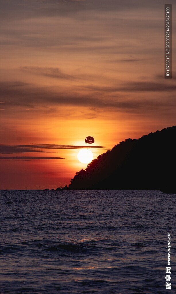 海上日落美景
