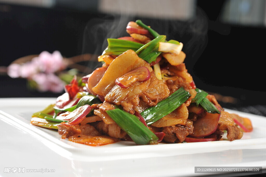 萝卜回锅肉
