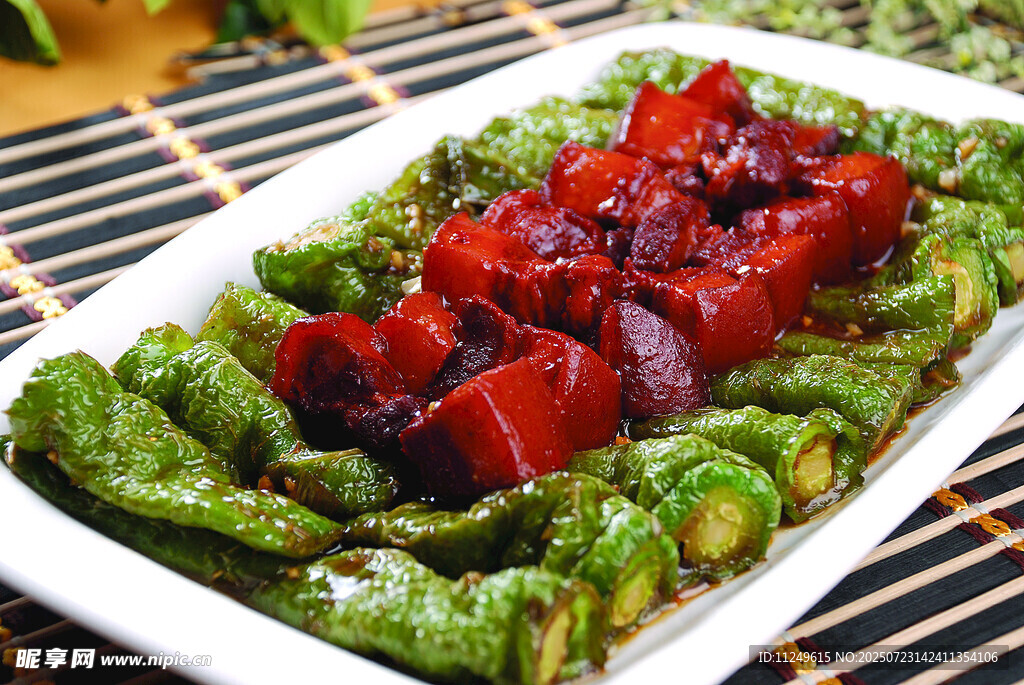 虎皮辣子红烧肉