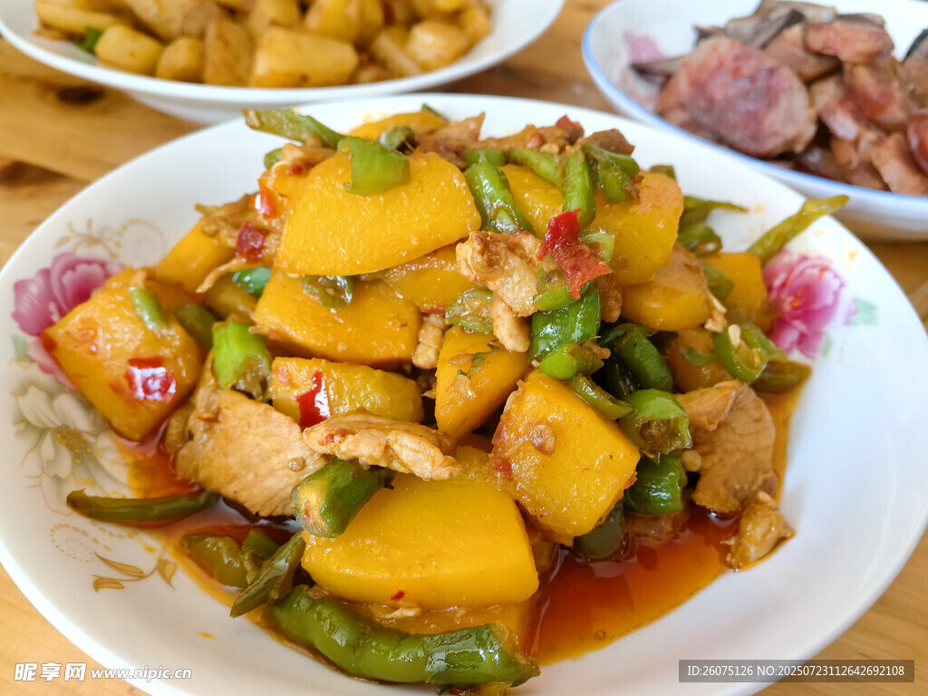 美味土豆青椒炒肉片
