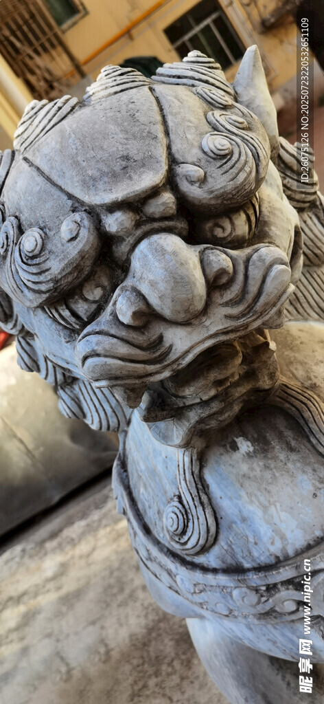 传统石狮子雕塑特写