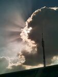云层下的夕阳