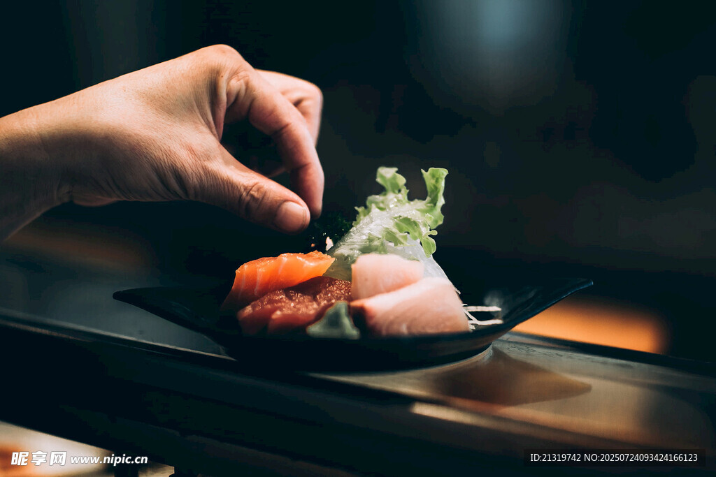 手制精致寿司料理