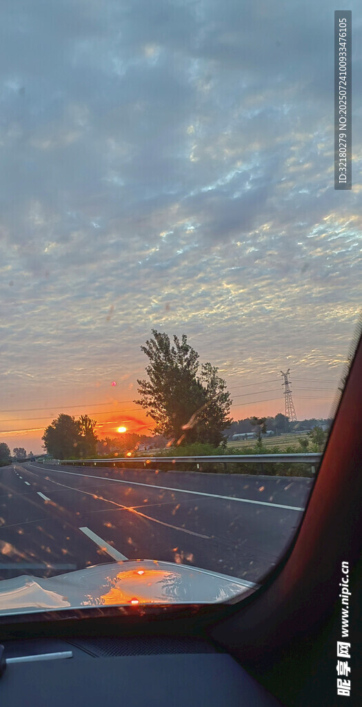 高速公路的日出3
