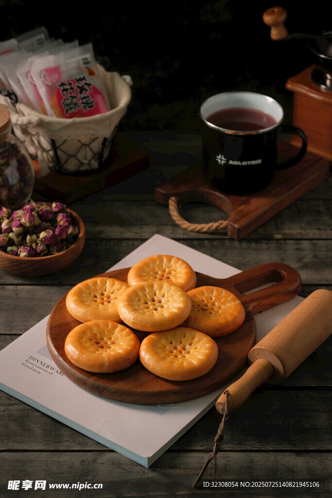 美味曲奇饼干与温馨茶点