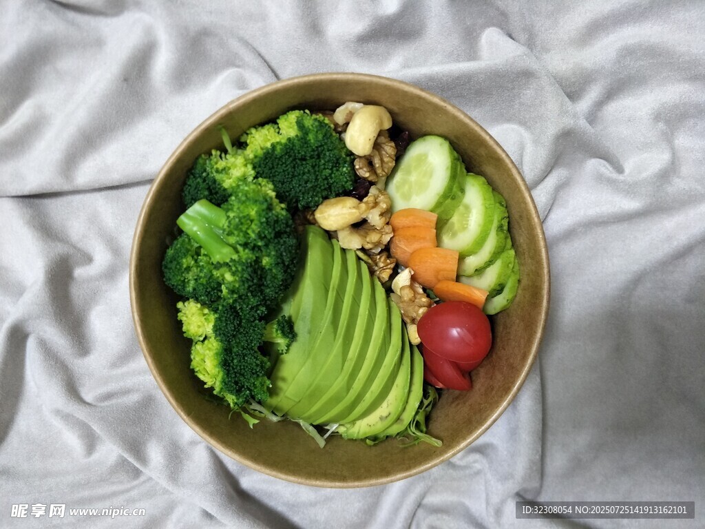营养丰富的蔬菜沙拉碗