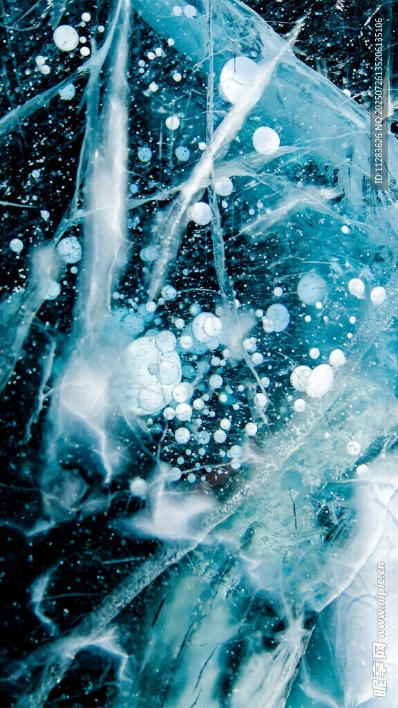 梦幻蓝色水墨飞溅效果