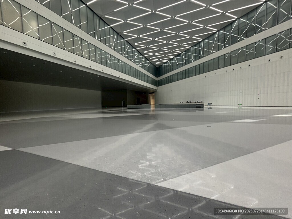 现代空旷室内空间场景