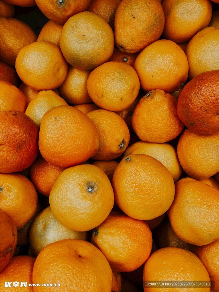 饱满橙子堆叠
