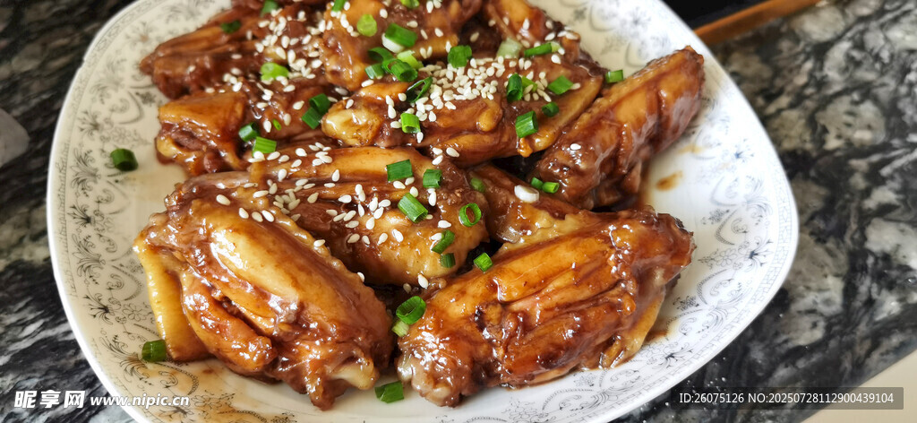 美味红烧鸡翅