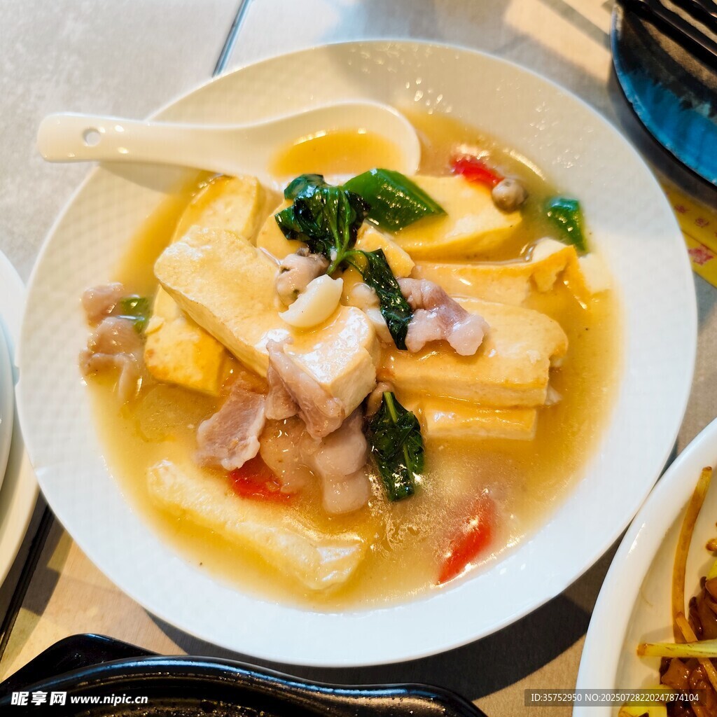 鲜香美味的卤水豆腐