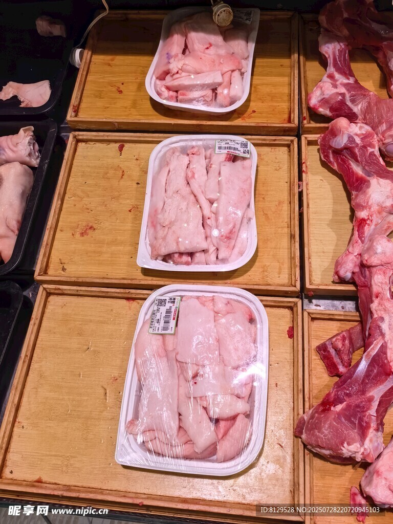 新鲜猪肉展示