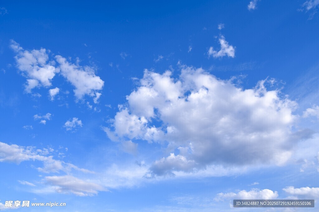 蓝天白云美景