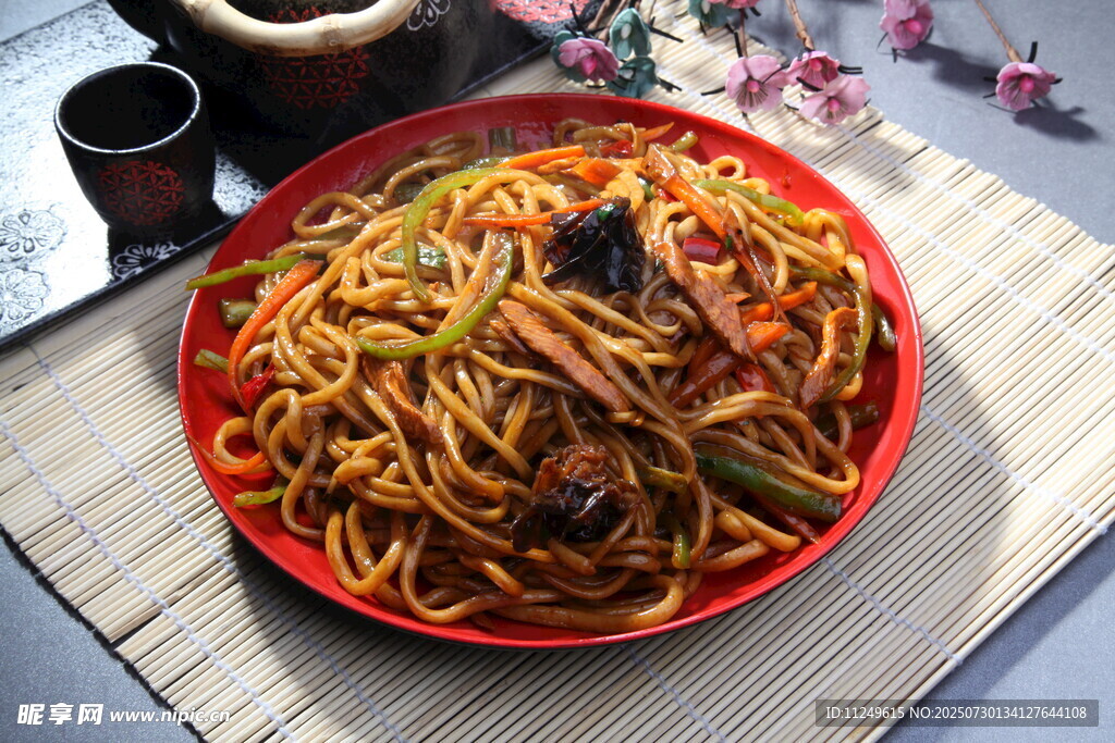 鱼香肉丝炒面