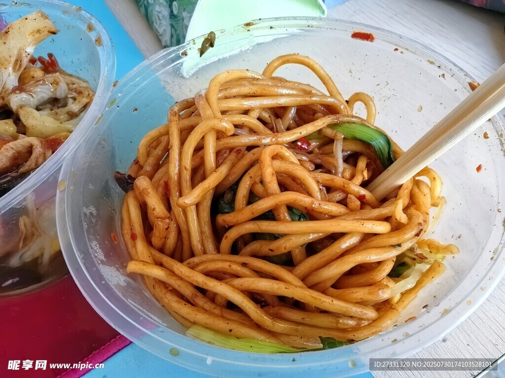 美味凉拌面