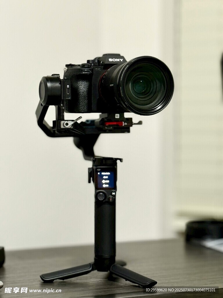 专业相机稳定器设备展示