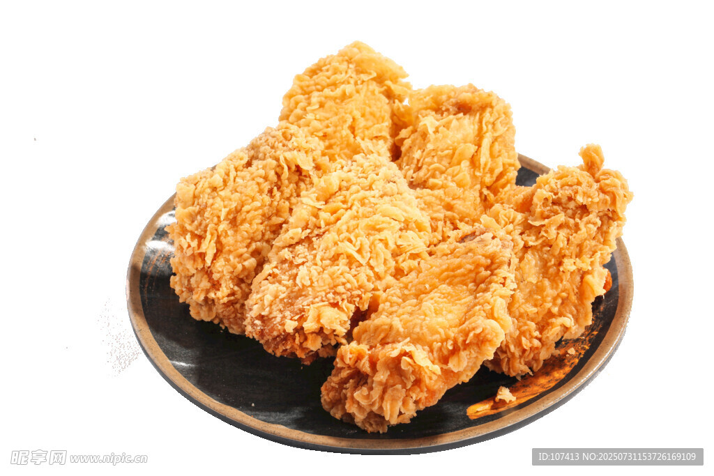美味香脆炸鸡摆放在盘中