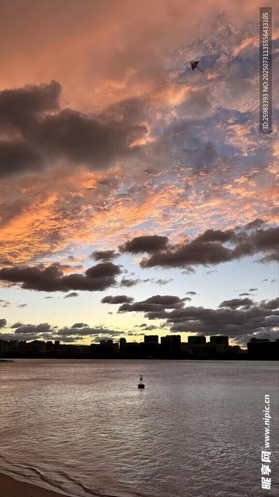 湖畔小镇