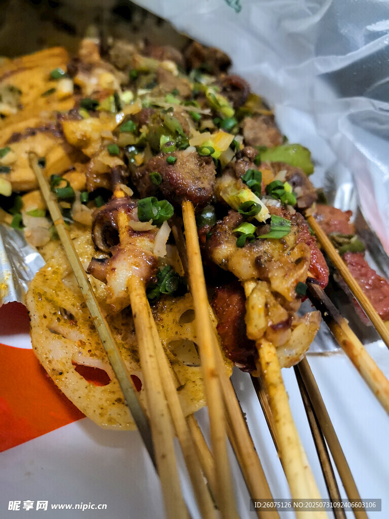 美味烤串诱人呈现