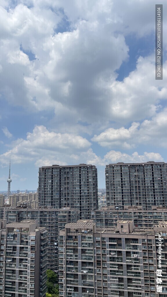 城市高楼林立的天际线