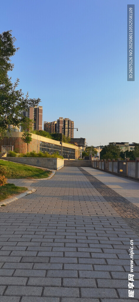 城市中的砖石步道景观