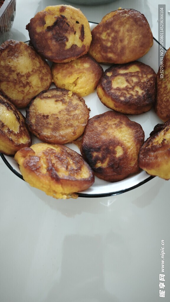 一盘美味玉米饼
