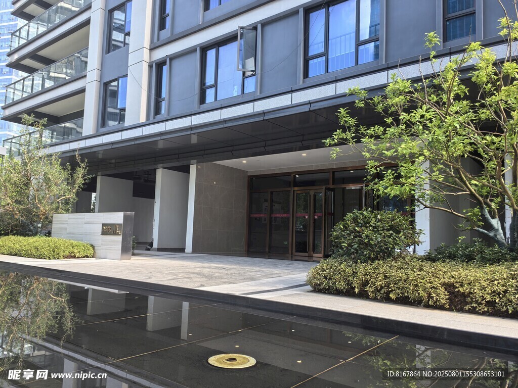现代风格精致建筑外观