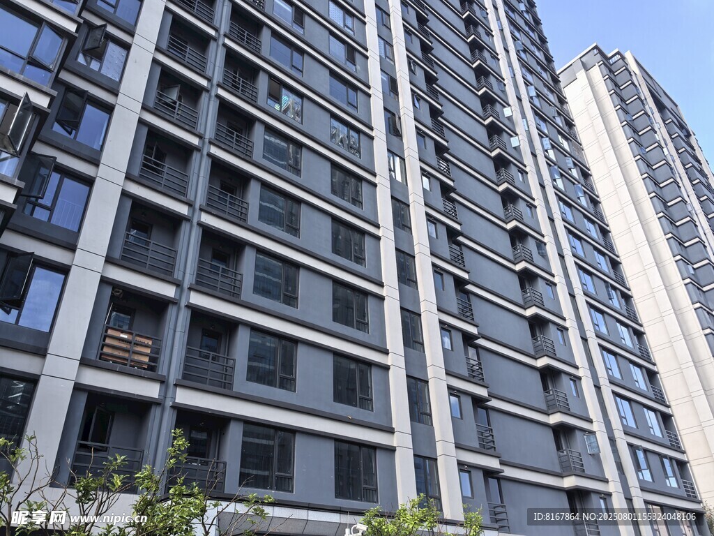 高层现代风格住宅楼