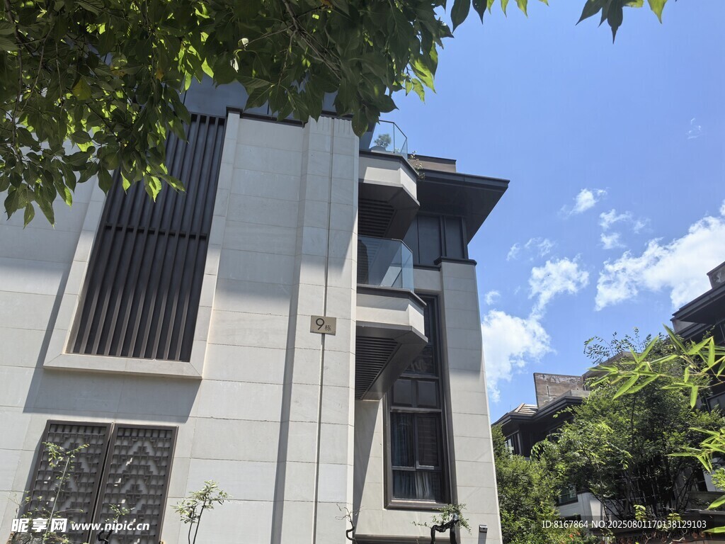 现代风格精致住宅外观