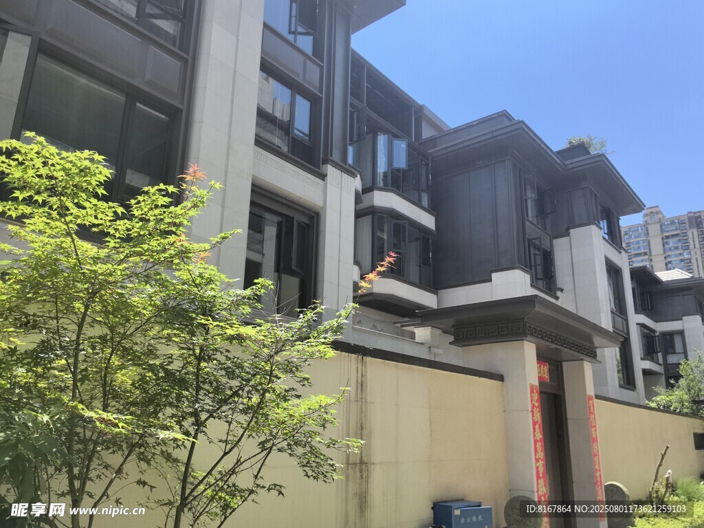现代风格联排住宅外观