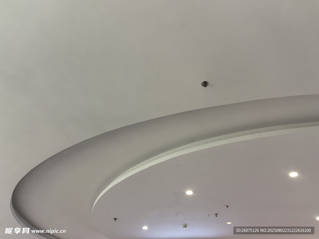 现代简约风格圆形天花板灯具