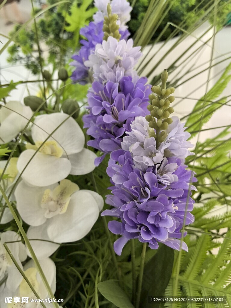 紫色白色仿真花卉清新组合