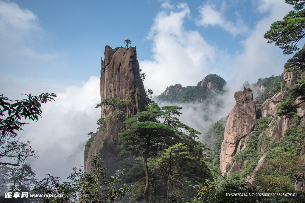 黄山奇峰美景