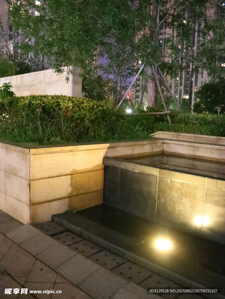 夜晚精致水景园林景观