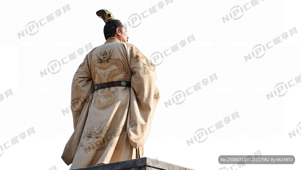 一位中年皇帝 身着宋代龙袍