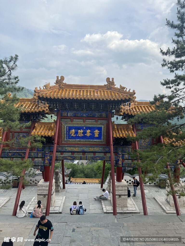 中式古建筑牌坊景观