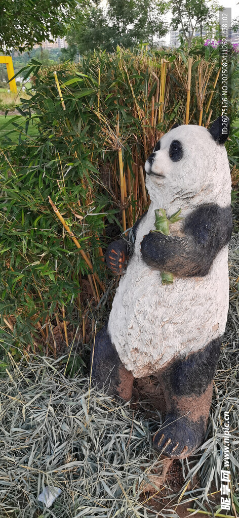 户外可爱熊猫雕塑摆件