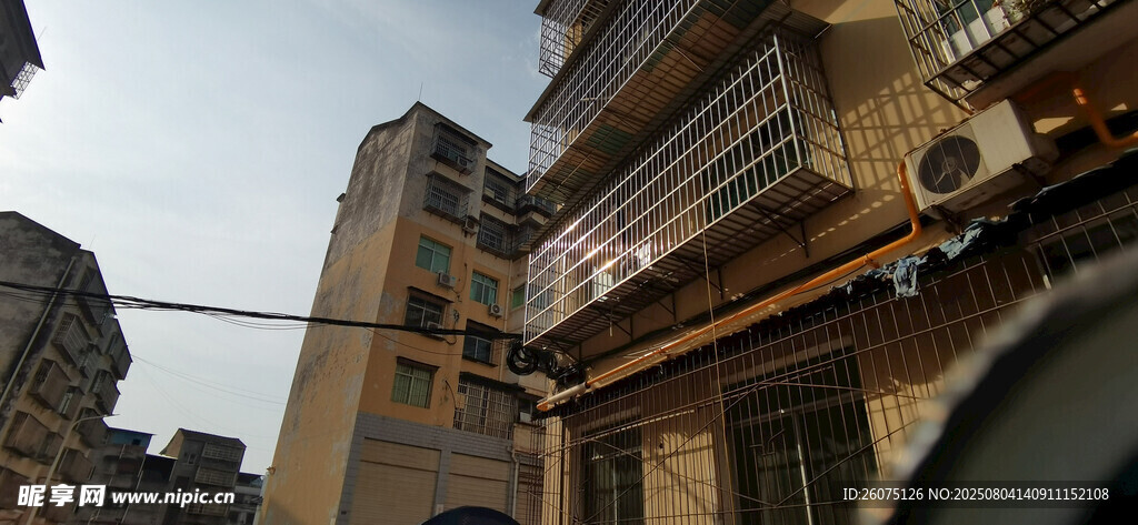 老旧城区建筑景象