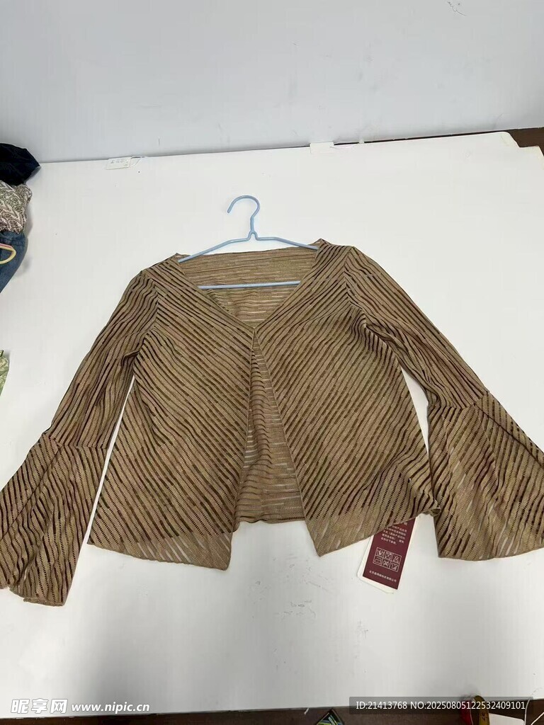 复古褶皱短款针织开衫