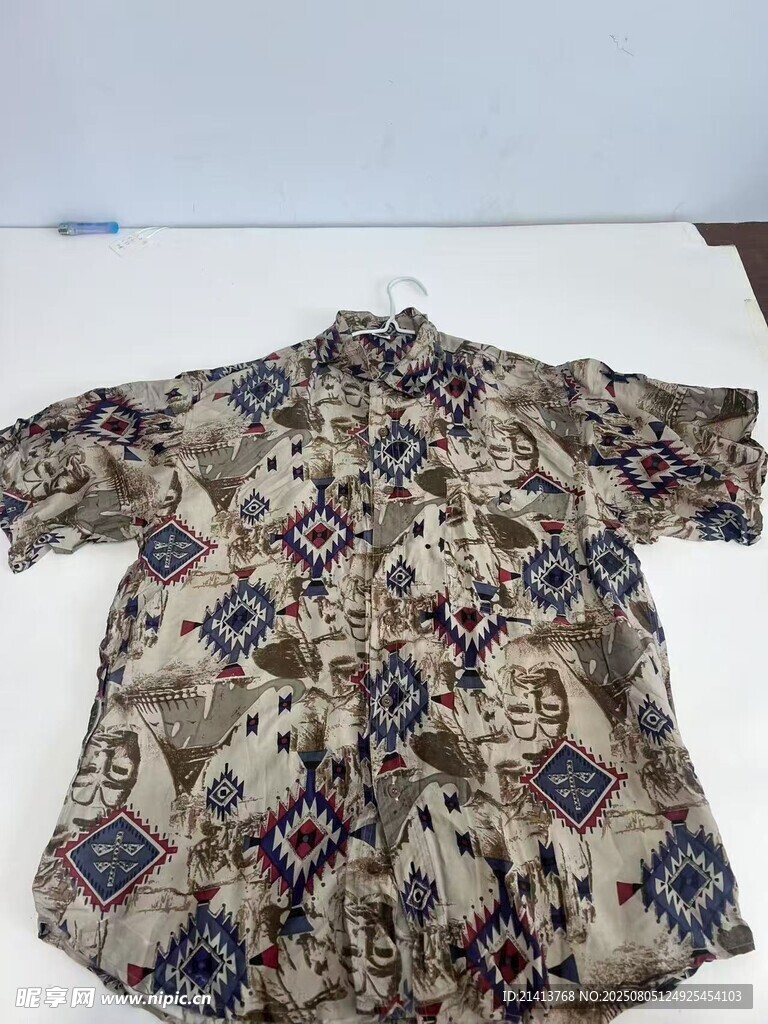 复古花纹短袖衬衫