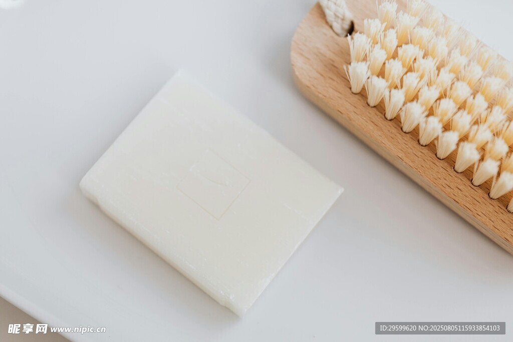 简约沐浴用品组合